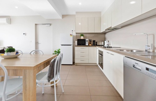 Sorrento Apartment | Salt Five Apartment - Main Street Location