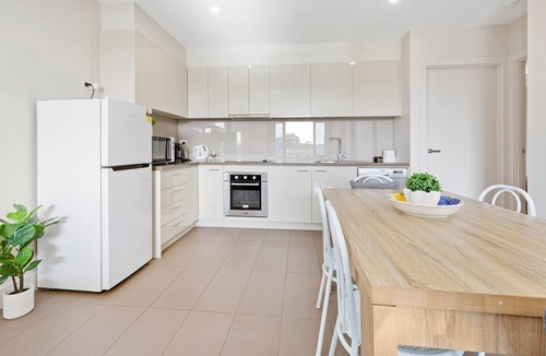 Sorrento Apartment | Salt Five Apartment - Main Street Location