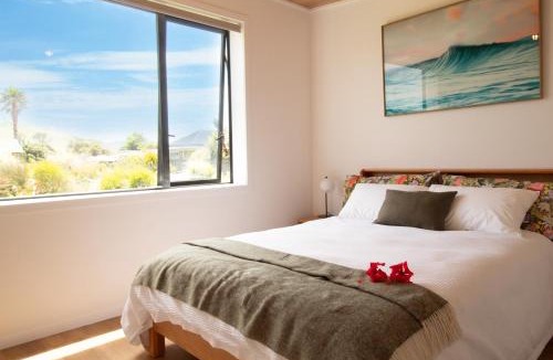 Wainui House | Salt Guesthouse