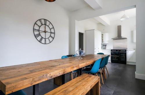 Berkeley House | Salt House - Uk43012