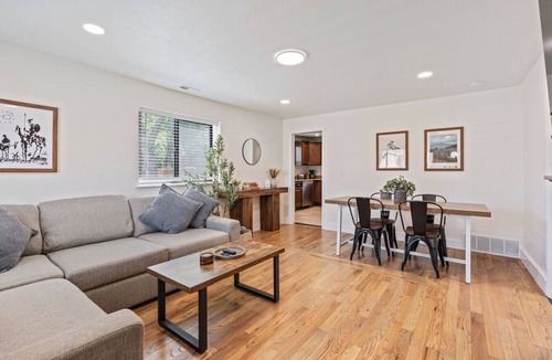 South Salt Lake House | Salt Lake Cabana | Hot Tub + Gated Parking