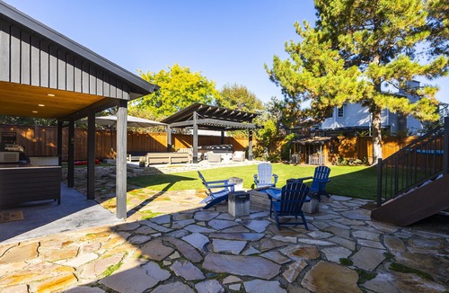 Taylorsville House | Salt Lake City Oasis by the Mountains