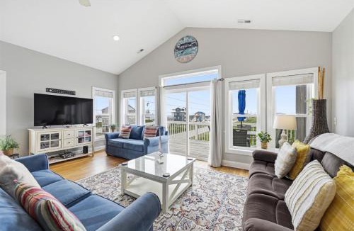Ocean City Beach Apartment | Salt Life Deck Views Steps to Beach, Sleeps 10