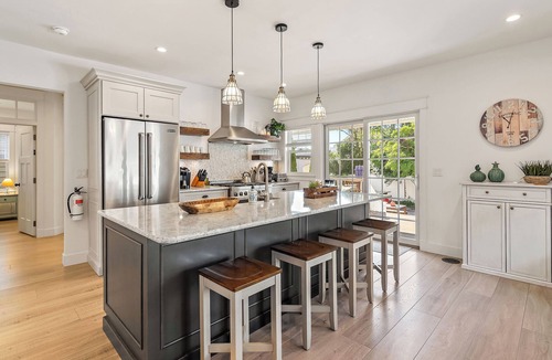 Wall Apartment | Salt, Sand and Tequila - Perfect Together