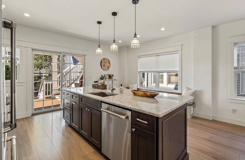 Wall Apartment | Salt, Sand and Tequila - Perfect Together