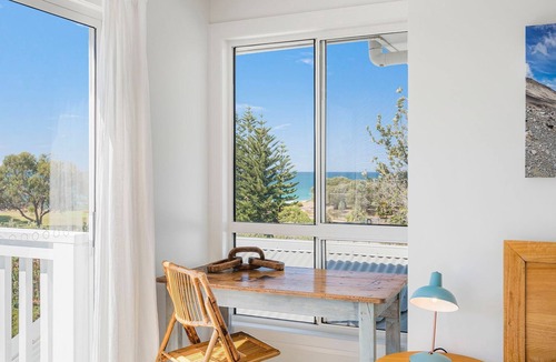 Dunbogan House | Salt Spray - Multi Room - 1, 2 or 4 bedrooms available