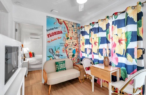 North Redington Beach Apartment | Salt Water Suites - #2 Florida Suite