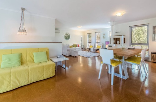 Inverloch House | Salt Water Secret - Surf Side