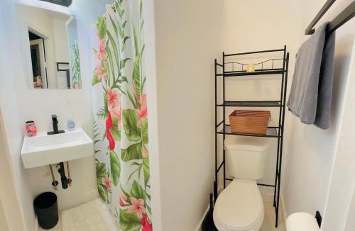 Southwest Apartment | Salthaus West Palm Beach - NEW Saltwater Pool & Spa!