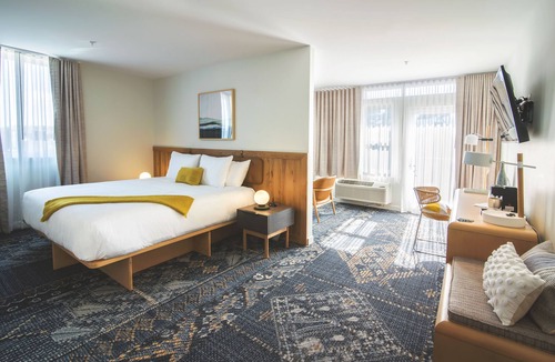 Seaside Hotel | SaltLine Hotel