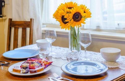 Saltaire Village House | Salts Mill Workers Cottage