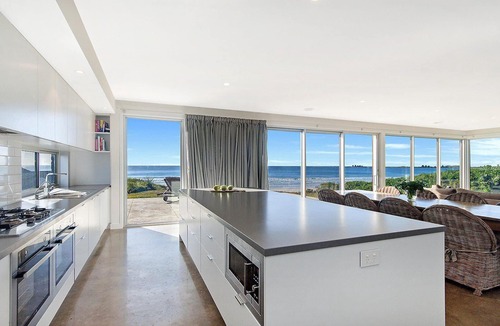 Port Fairy House | Saltwater Lodge - Absolute Beachfront Luxury