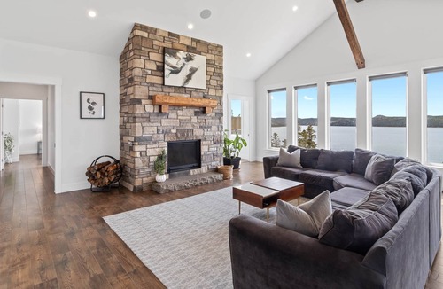 Holyrood House | Saltwater Manor Oceanview Villa Holyrood