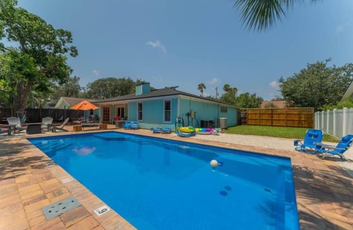 Jacksonville Beach House | Saltwater Oasis - Large Pool
