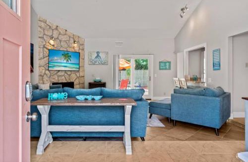 Jacksonville Beach House | Saltwater Oasis - Large Pool