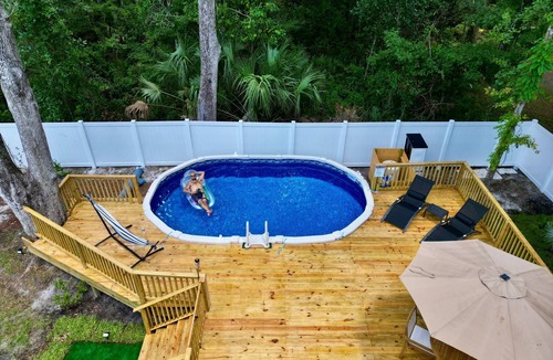 Brooksville House | Saltwater Pool + Fire Pit Nights , Weeki Wachee