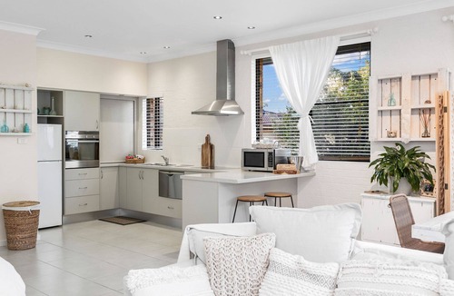 Narrawallee House | Saltwater Pool House