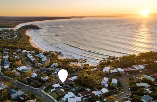 Narrawallee House | Saltwater Pool House