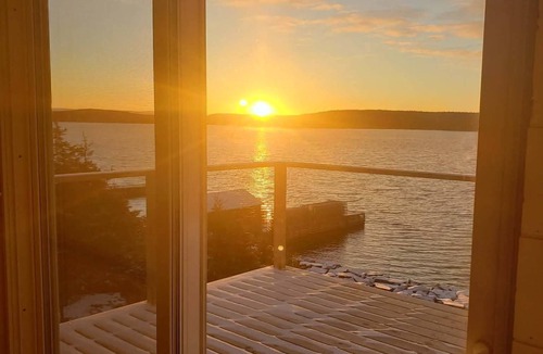 Port Saunders House | Saltwater Steeple- Harbour Suite