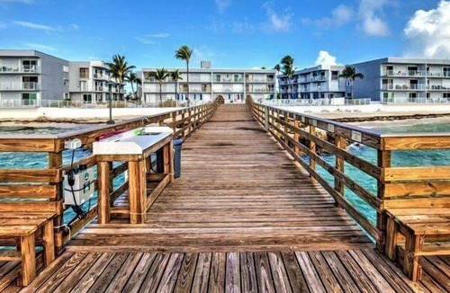 Key Colony Beach House | Salty Breezes Condo 2bed 2bath second floor with elevator, pool & ocean front!