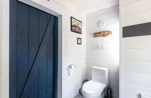 Upper Island Cove House | Salty By The Sea & Garden Shed - Upper Island Cove