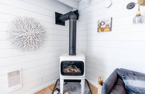 Upper Island Cove Bed & Breakfast | Salty By The Sea