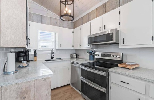 Ocean Isle Beach House | Salty Kisses & Starfish Wishes by Brunswick VR: Oceanfront & Pet-Friendly
