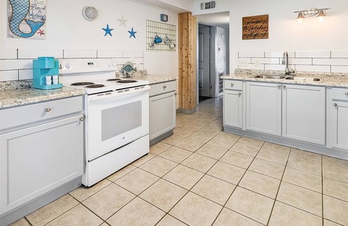 Rockport Cottage | Salty Lime! Waterfront in Rockport!