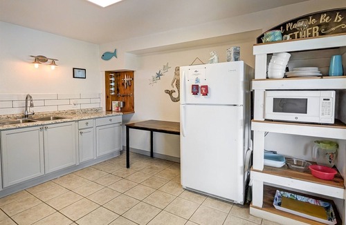 Rockport Cottage | Salty Lime! Waterfront in Rockport!