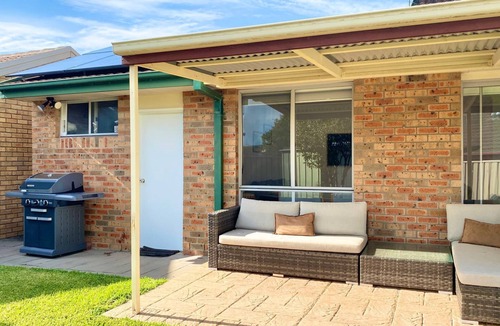 Caves Beach House | Salty Paws Caves Beach - Pet friendly