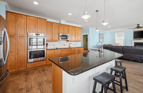 North Carolina Coast House | Salty Paws Full duplex (both units A and B)
