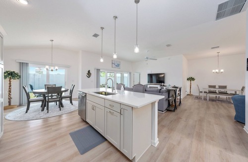 Okahumpka House | Salty Seahorse - 3/2 w/Golf Cart & Grill in The Village of Lake Denham Near Eastport