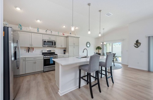 Okahumpka House | Salty Seahorse - 3/2 w/Golf Cart & Grill in The Village of Lake Denham Near Eastport