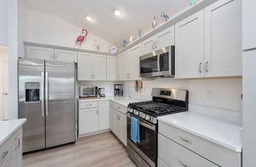 Okahumpka House | Salty Seahorse - 3/2 w/Golf Cart & Grill in The Village of Lake Denham Near Eastport