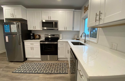 Waldport Apartment | Salty Seahorse