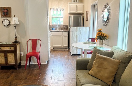 Rockport Cottage | Salty Silo Bed & Breakfast, Silo Barn coffee & bar Woodfire Pizza available