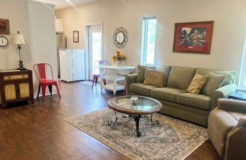 Rockport Cottage | Salty Silo Bed & Breakfast, Silo Barn coffee & bar Woodfire Pizza available