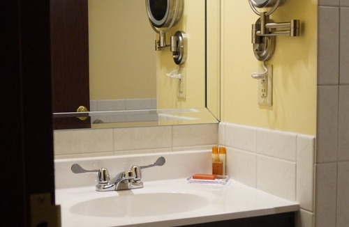 Williamsville Hotel | Salvatores Grand Hotel