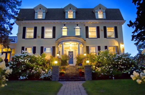Congdon Park House | Salyards Suite Jacuzzi & Sauna