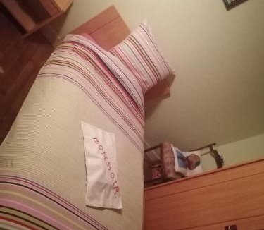 Chambon-sur-Voueize Bed & Breakfast | Sam Bott