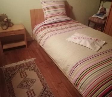 Chambon-sur-Voueize Bed & Breakfast | Sam Bott