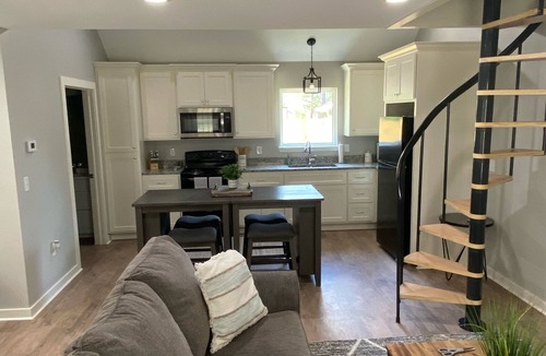Zavalla Cabin | Sam Rayburn Mid Lake Duplex Cabin A
