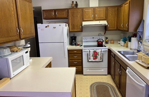 Dundee Cottage | SAM'S Dock