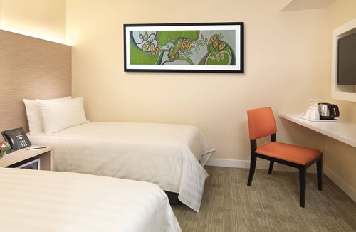 Sepang Hotel | Sama-Sama Express KLIA Terminal 2 - Airside Transit Hotel