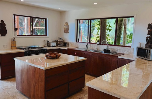 McLeods Shoot House | Samkara Byron Bay