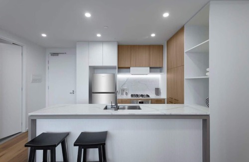 Heidelberg Heights Apartment | Samma | Charming 2BR in Ivanhoe w/Gym