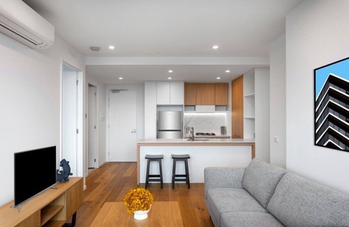 Heidelberg Heights Apartment | Samma | Charming 2BR in Ivanhoe w/Gym