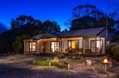 American River House | Samphire, Absolute Waterfront