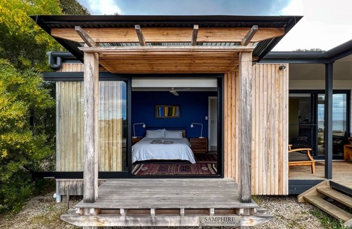 American River House | Samphire, Absolute Waterfront