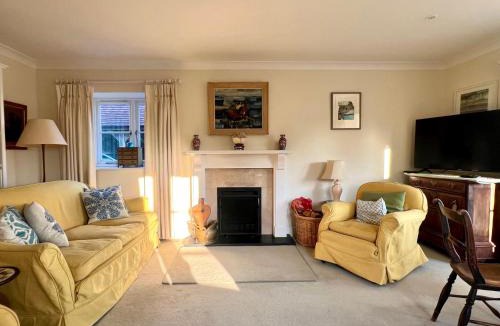 Donhead Saint Andrew House | Samstone